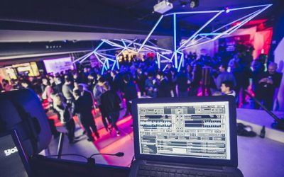 Las fiestas de Navidad bailan al ritmo de Hey Mickey!